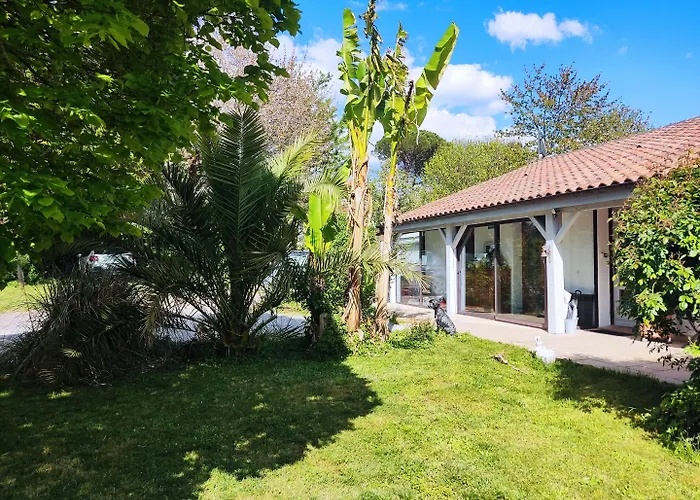 Bed and Breakfast Chez Isa Et Dens 3*